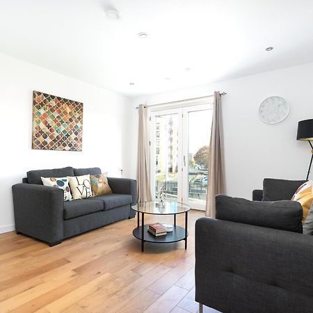 Skyvillion - Olympic View London Stratford Apartment Dış mekan fotoğraf